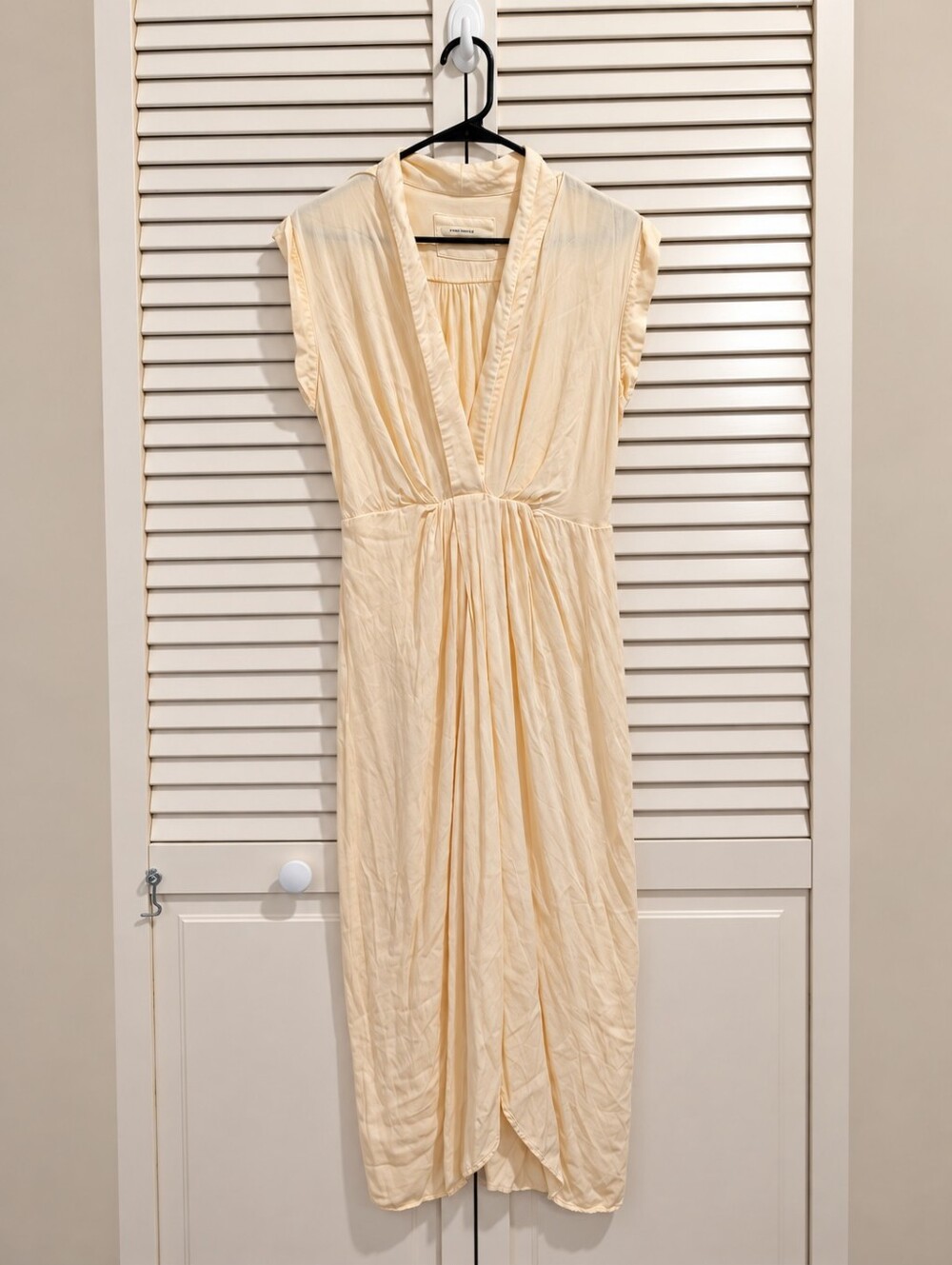 Anthropologie Ivory Cream Deep V Gathered Maxi Dress – Size 8